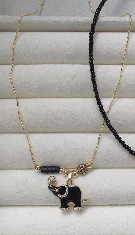 Cadena Elefante Negro