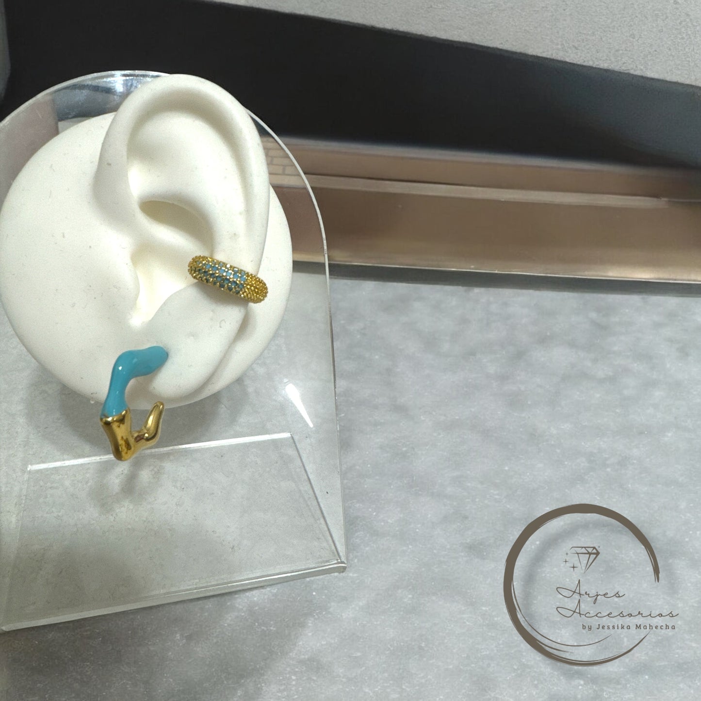 Aretes Curve Colors